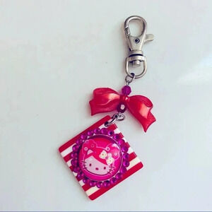Tarina Tarantino Hello Kitty Pink Head Keychain
